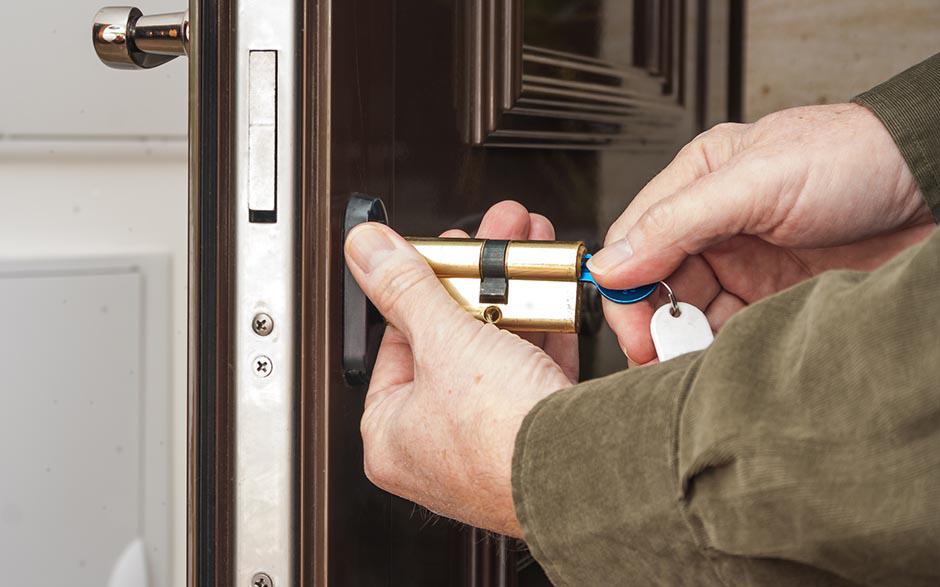 tarif ouverture de porte serrurier Villepinte
